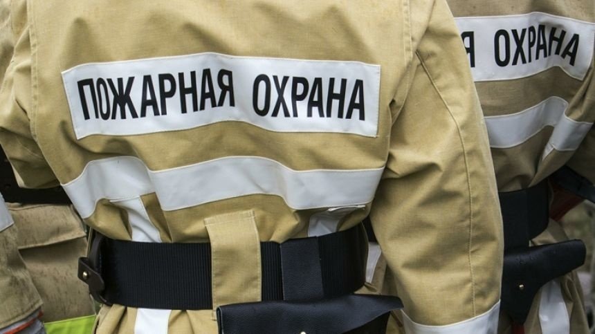 Спасатели МЧС России ликвидировали пожар в частном гараже в Мариинском МО